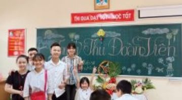 Học viên Trường dạy nghề Thanh Xuân Hà Nội – Vui Tết Trung thu cùng các bạn nhỏ